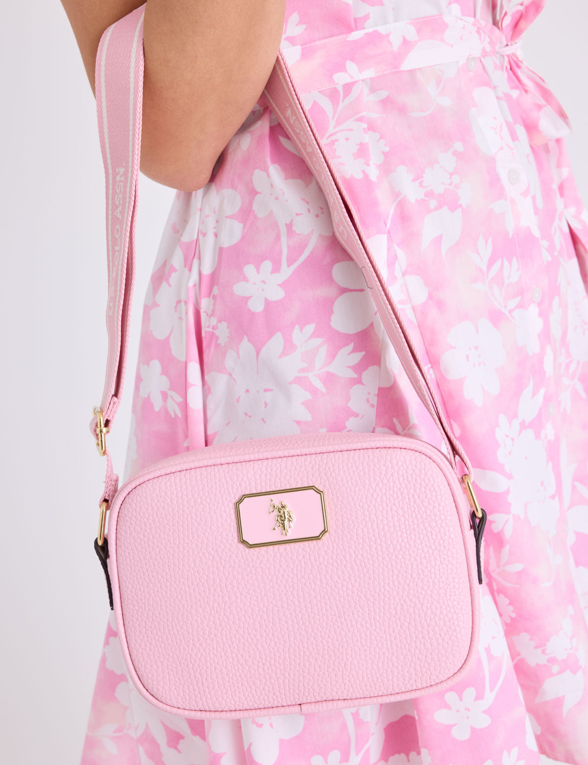 ENAMEL PLATE CLASSIC ZIP CROSSBODY BAG